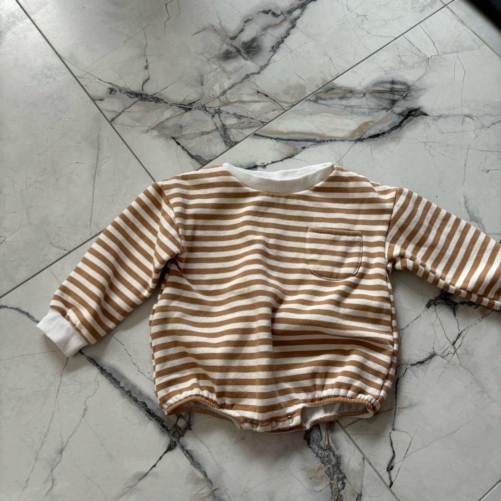 Striped Brownish Tan and White Bubble
